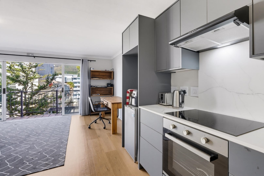 1 Bedroom Property for Sale in Gardens Western Cape